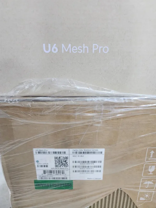 Продам UniFi U6 MESH pro