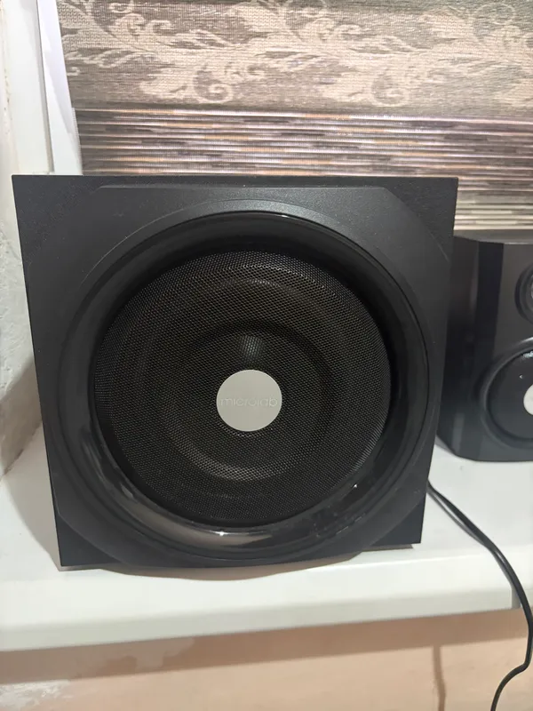 Басовая колонка Microlab 3