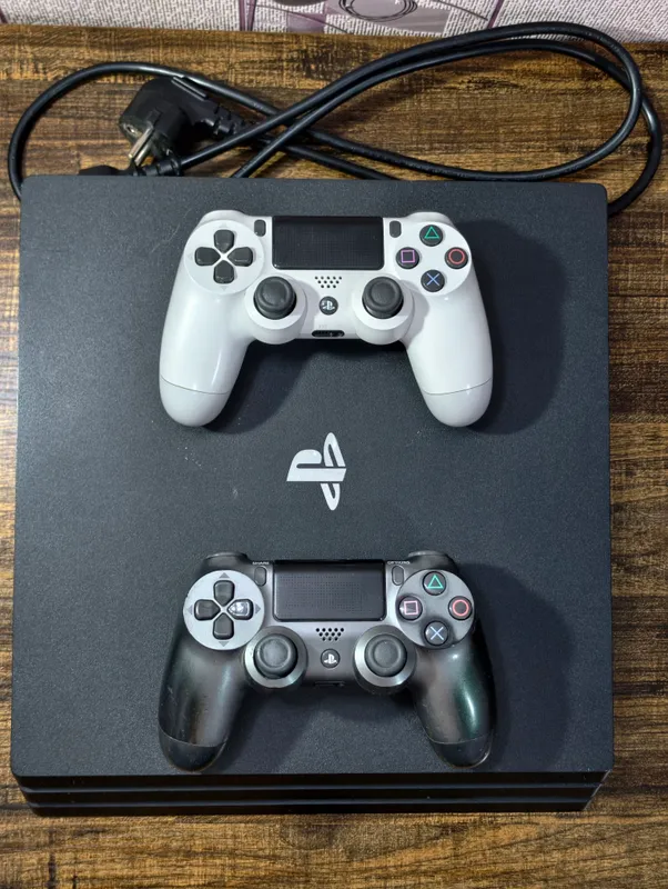 PlayStation 4 pro — фото 2