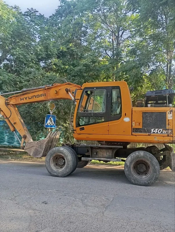 Ekskavator Robex 1400W-7
