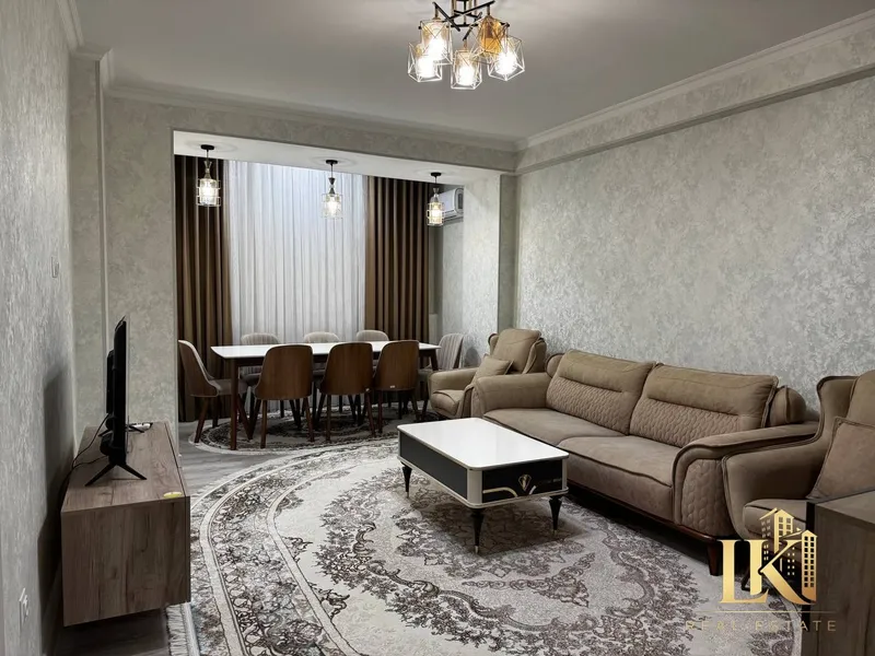 Продаётся 2-комнатная квартира в ЖК Bobur Residence 7
