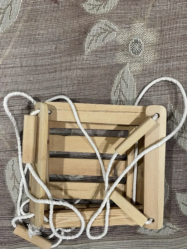 Качели для детей