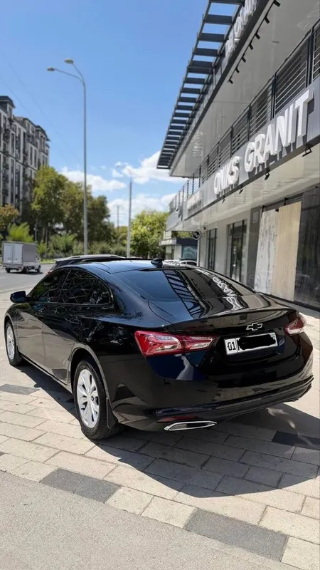 2025 Malibu 2 XL 6
