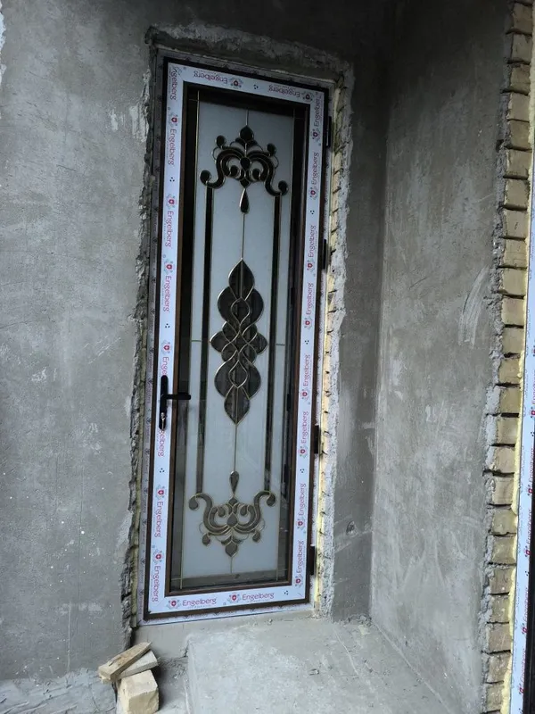 Ustanofka rom- eshik 6