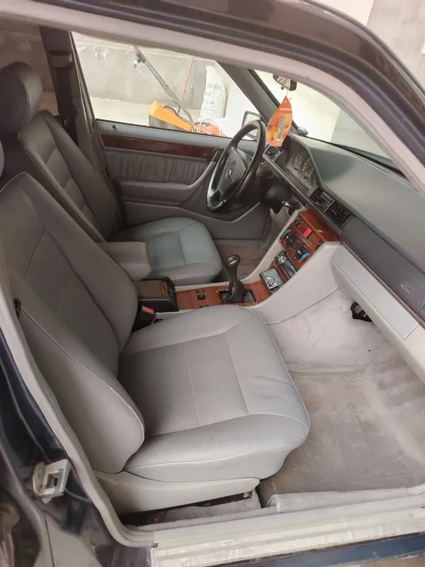 Mercedes-Benz 124 2 Mercedes-Benz 124 2