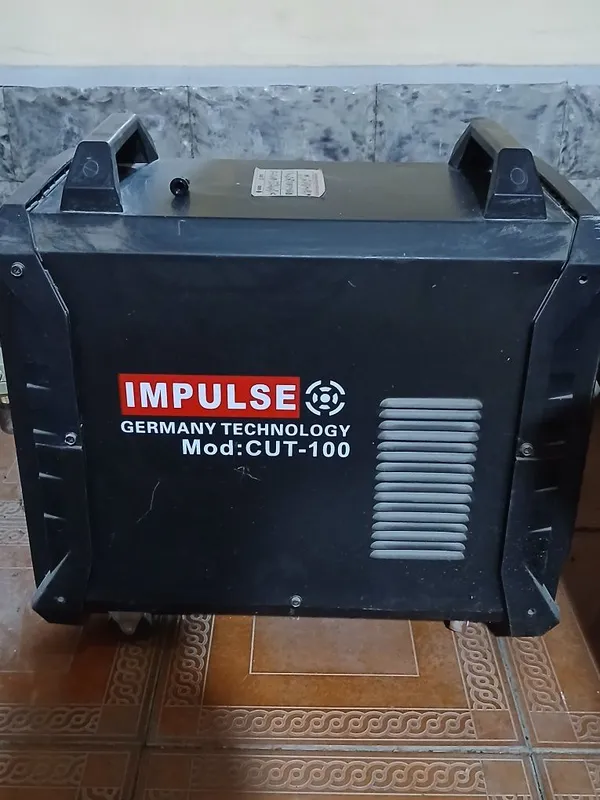 Сварочный аппарат implus cut 100 1 Сварочный аппарат implus cut 100 1