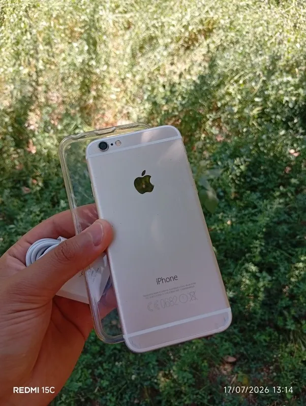Iphone 6 // 16gb 6 Iphone 6 // 16gb 6