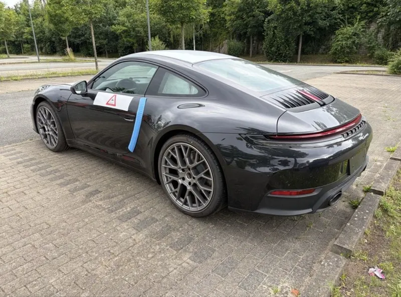 Porsche 911 Carrera 2026 3 Porsche 911 Carrera 2026 3