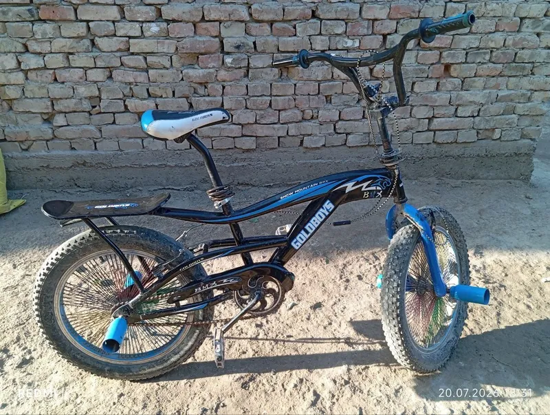 500 000sumdan har biri 1