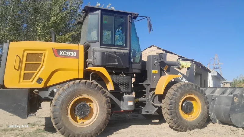 Ekskovator pogruzchik 1 Ekskovator pogruzchik 1