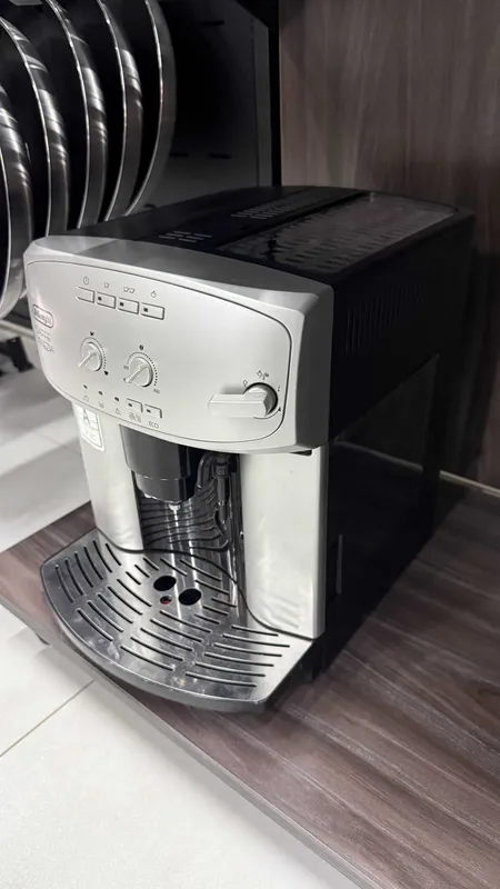 Кофемашина DeLonghi ESAM2200.S — фото 1