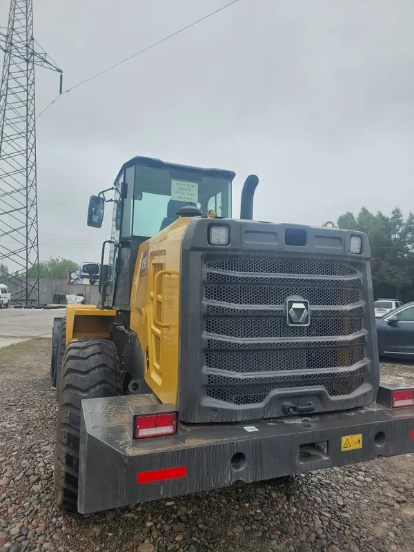 EMIL XC936 xcmg yema в наличии 1,8 куб и 2,1 Джостик и Рычаг стрела — фото 3