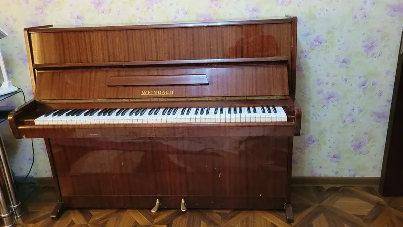 Продаётся пианино Weinbach в отличном состоянии — фото 1