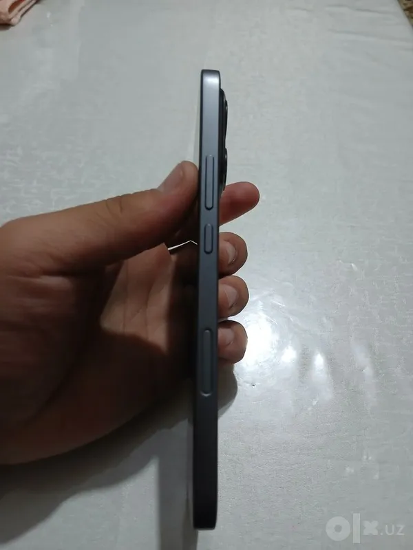 Honor 400 lite holati yangi 2 oy ishlatlingan hotira8/256 2 Honor 400 lite holati yangi 2 oy ishlatlingan hotira8/256 2