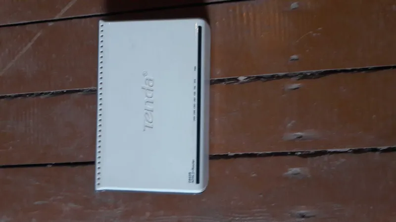 Adsl 2 router tenda — фото 1