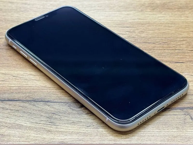 iPhone 11 в идеальном состоянии — фото 2