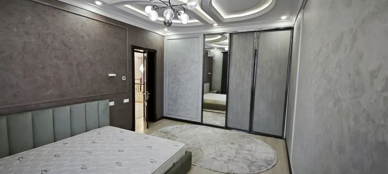 Katta Hasanboyda fayzli hovli sotiladi 6 sotix 8 Katta Hasanboyda fayzli hovli sotiladi 6 sotix 8