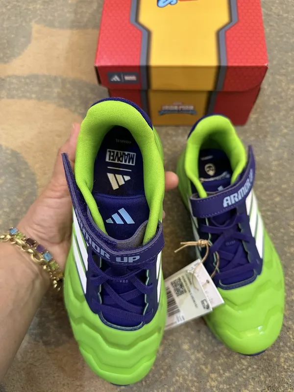 Adidas kids shoes — фото 4