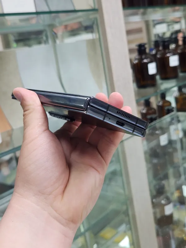 Samsung Z Fold5 xotirasi 12/256Gb — фото 3