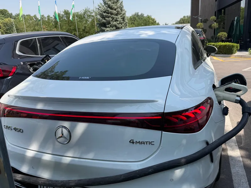 Mercedes EQS 450 4 matic 1
