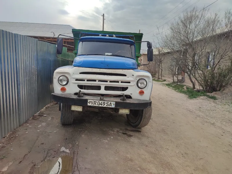 Zil 130 samosval sotiladi