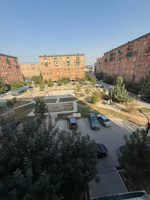 В Сергелях, 9-й район, есть квартира 5