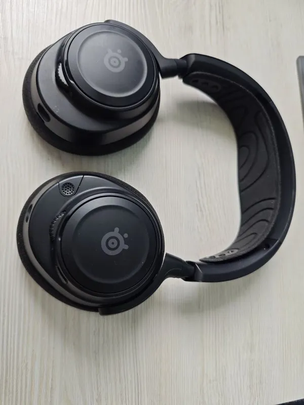 Беспроводные наушники Steelseries arctis nova 7 !