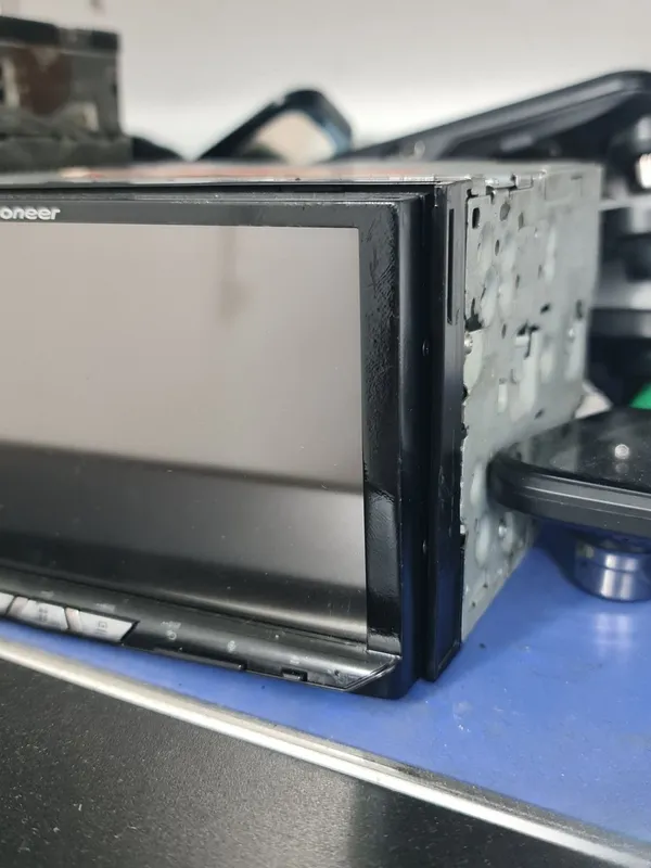 AVH-Z9150BT Pioneer 3 AVH-Z9150BT Pioneer 3