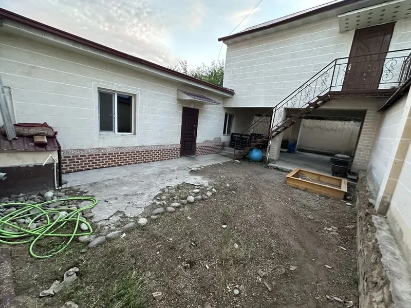 Сзади Рисового базара, мебель и техника, парковка — фото 9