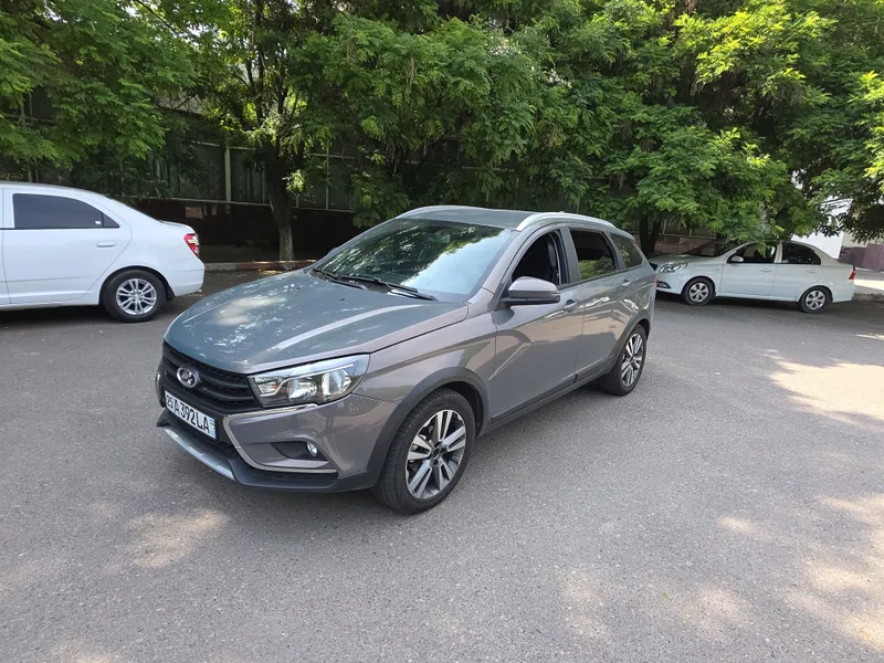 Lada vesta cross