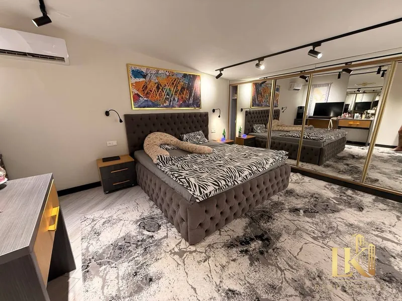 Продаётся двухъярусная квартира с евроремонтом и мебелью в ЖК Dream House — фото 1