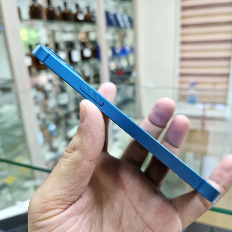 iPhone 13 2