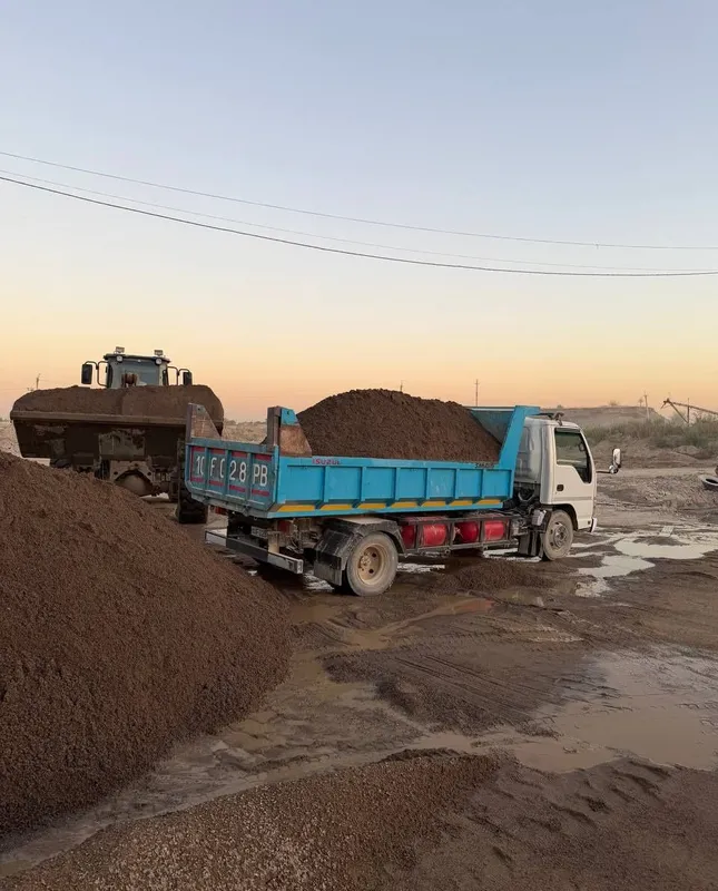Qurilish chiqindilarini olib chiqish. Isuzu. 24/7 6