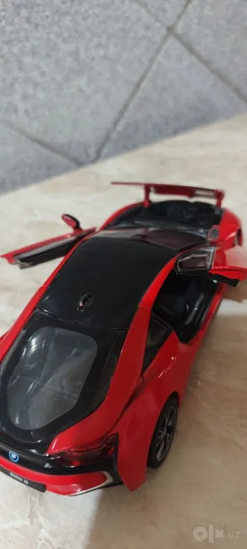 Коллекционная машинка BMW i8 1:24 4 Коллекционная машинка BMW i8 1:24 4