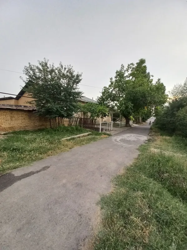 Qibray tumani burota mahallasda Uglavoy 10-sotokli yer maydoni 7