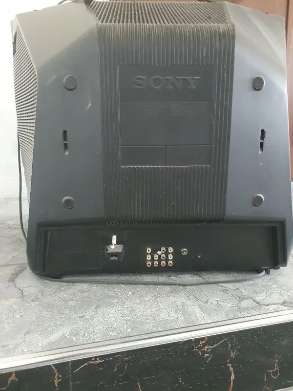 televizor. sony wega trinitron 2 televizor. sony wega trinitron 2