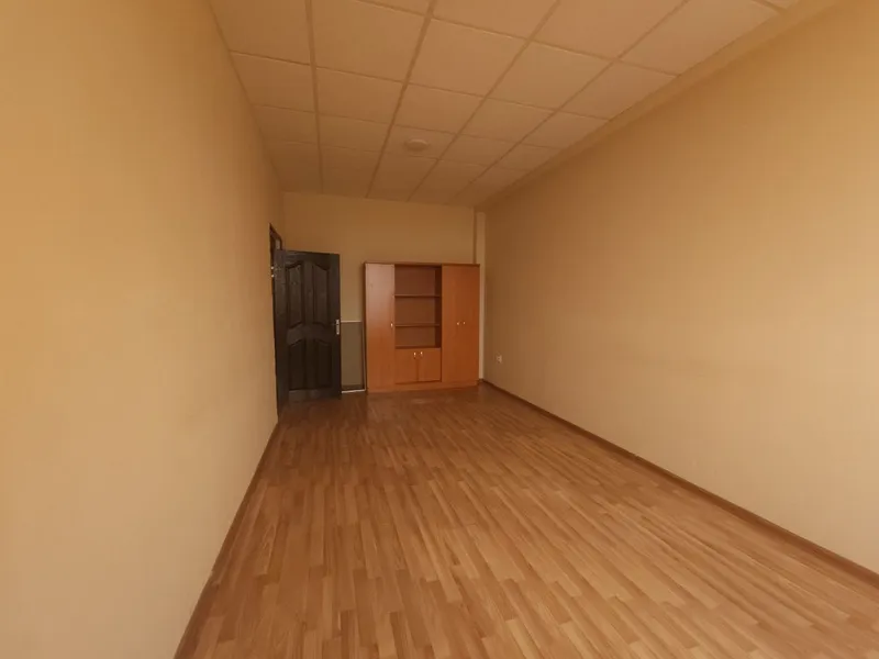 Сдается офис в БЦ возле  Паркентского рынка — фото 1
