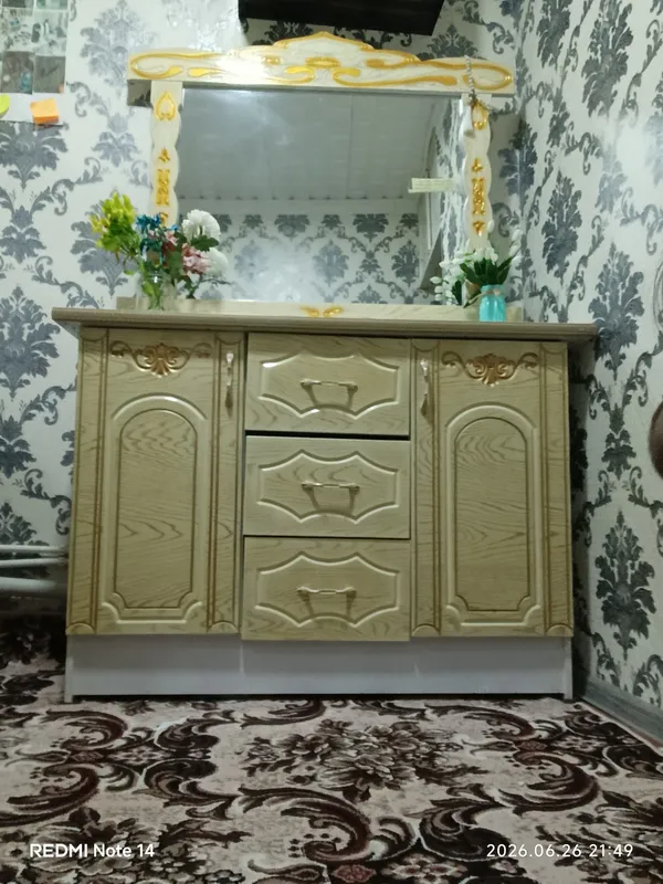 туалетный столик, комод с зеркалом 3