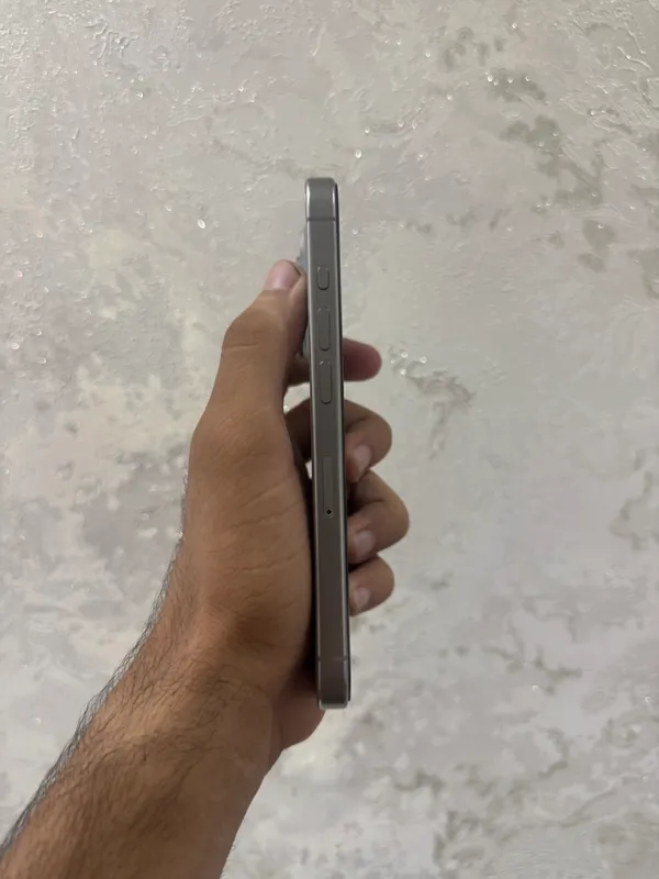 Iphone 15 pro 128GB 4 Iphone 15 pro 128GB 4