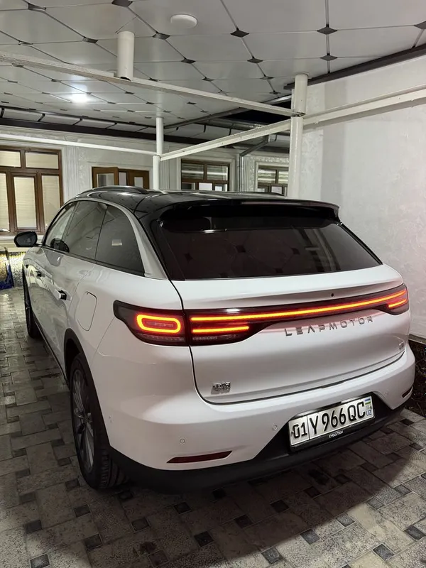 Leapmotor c11 hybrit restaylin 3