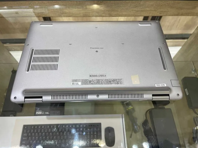 DELL Precision 3560 Intel Core i5-1145G7 озу8гб 256ssd 7 DELL Precision 3560 Intel Core i5-1145G7 озу8гб 256ssd 7