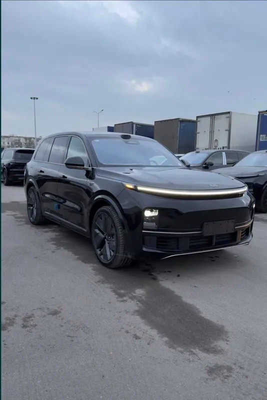 Li 9 Ultra 2026 Restailing 19.800$ va passport evaziga chiqadi