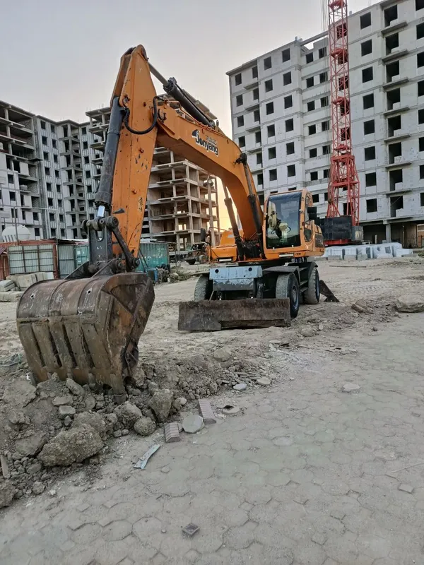 Ekskovator Jonyang 210 tali 2 Ekskovator Jonyang 210 tali 2