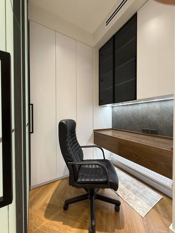 Продаётся светлая квартира с террасой и мебелью — фото 8