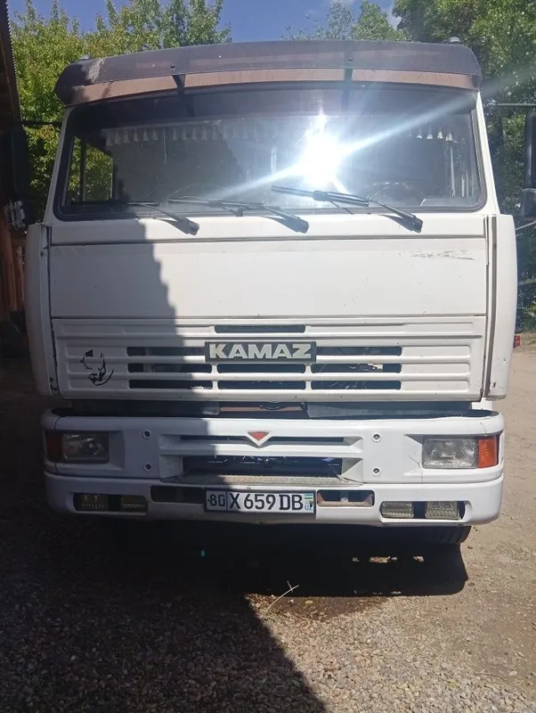 Kamaz yuk mashinasi 65 20 hamma joyi ishlaydi Kamaz yuk mashinasi 65 20 hamma joyi ishlaydi