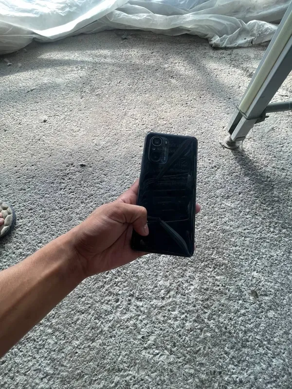 POCCO F3 4