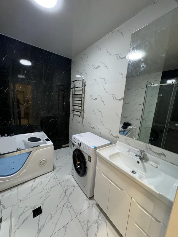 3 xonali kvartira, 92 m2, Yakkasaroy 7