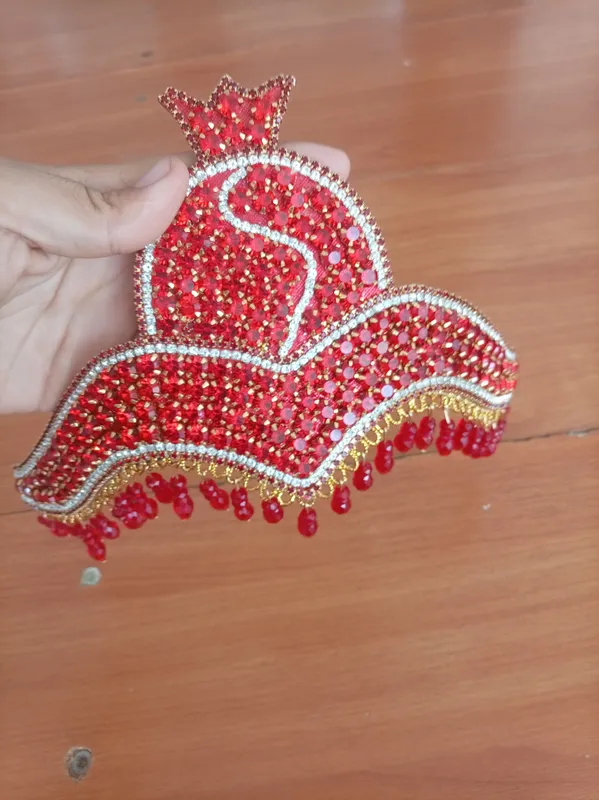 Bo'lajak kelinlar uchun diadema