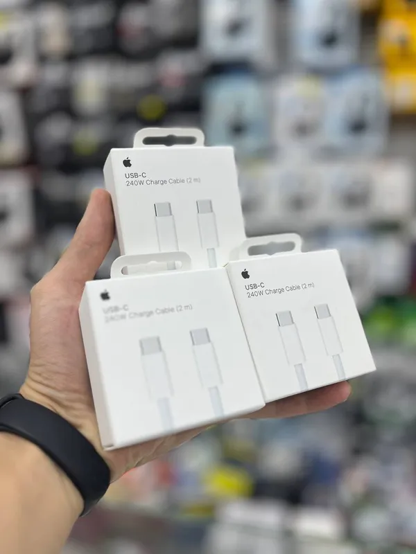 Кабель Apple Type‑C — Type‑C Кабель Apple Type‑C — Type‑C