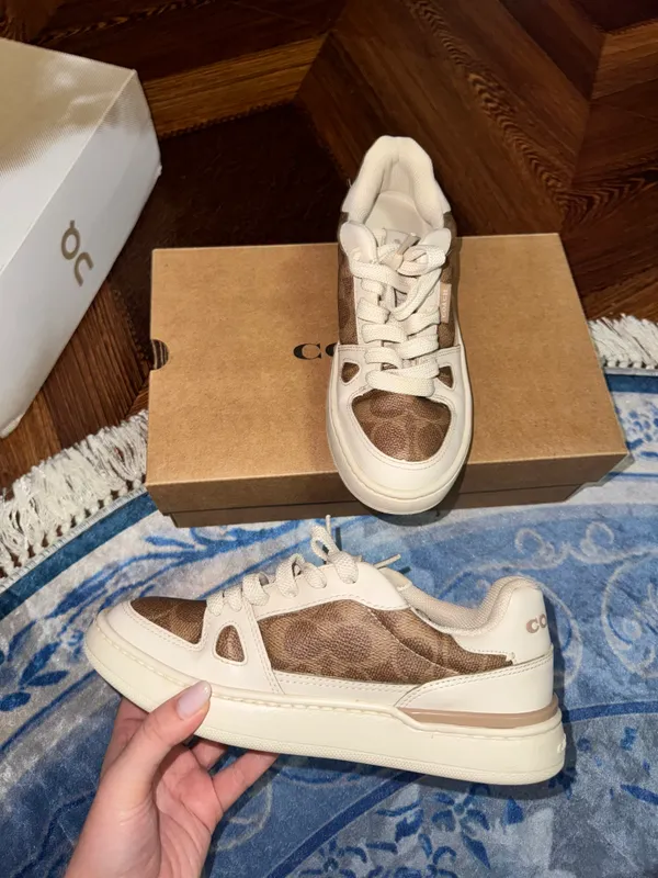 Кроссовки бренда COACH — фото 6